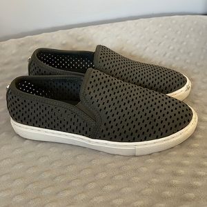 Steve Madden slip on sneaker. Womens 6.5.  Dark green